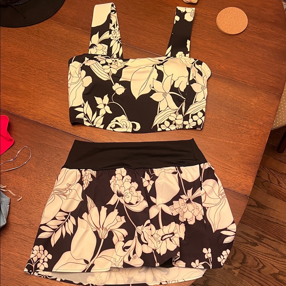 Lands' End Black and Cream Floral Swim Set